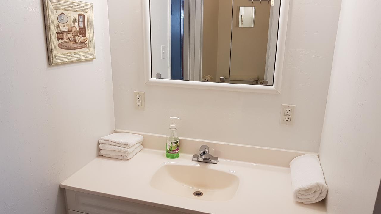 Preferred Rooms By Crestview Guest House Chapleau Экстерьер фото